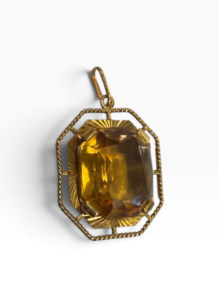 Large Octagonal Topaz And Gold Pendant-photo-3