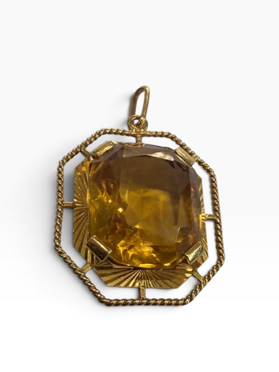 Large Octagonal Topaz And Gold Pendant-photo-3