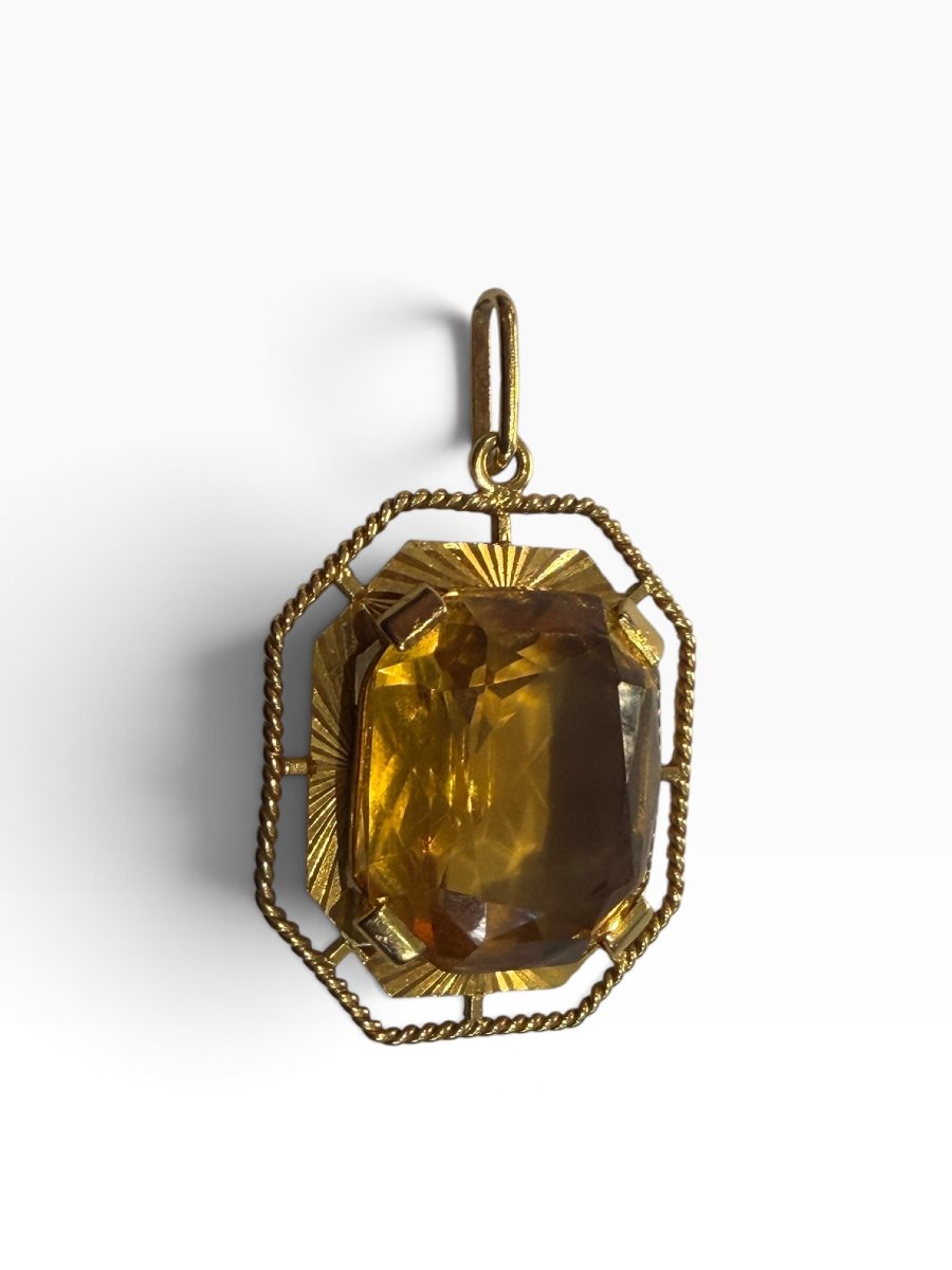 Large Octagonal Topaz And Gold Pendant-photo-8