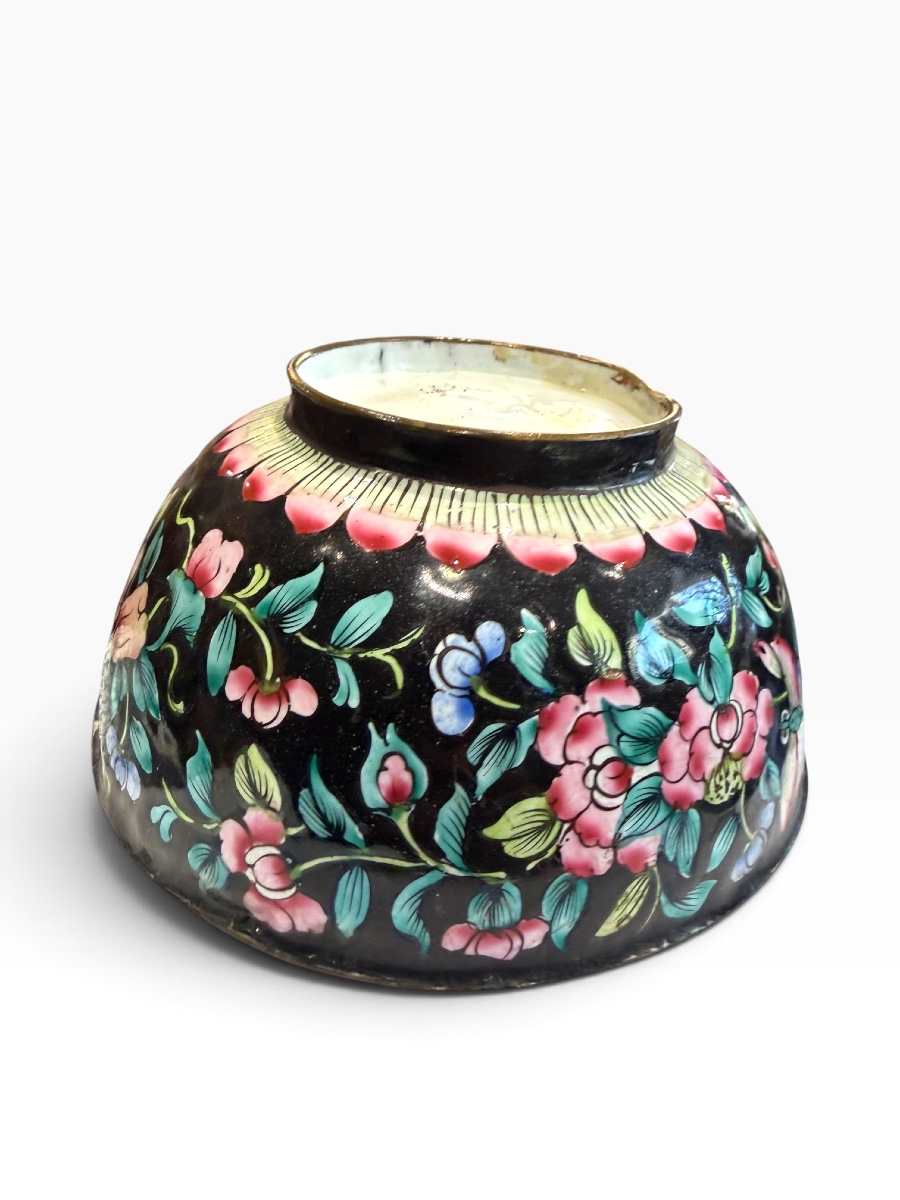 Black Canton "mille Fleurs" Enamel Bowl -photo-3