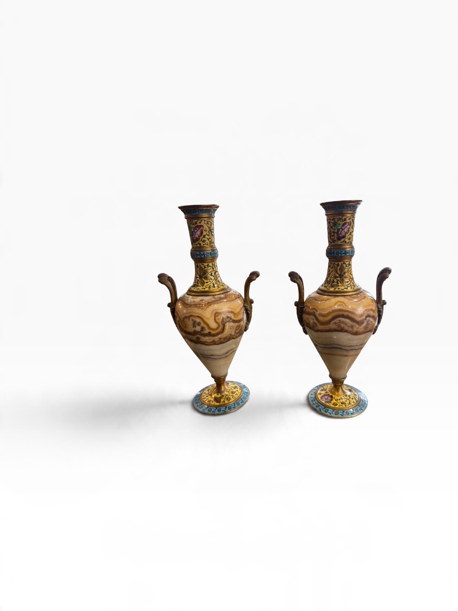 Paire de vase Napoléon III onyx et émaux chantournés-photo-3
