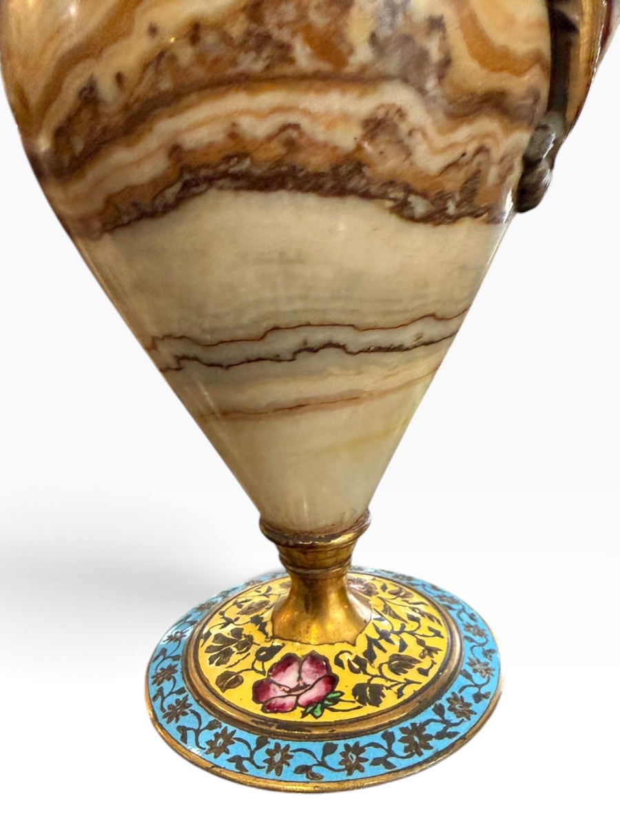 Paire de vase Napoléon III onyx et émaux chantournés-photo-4