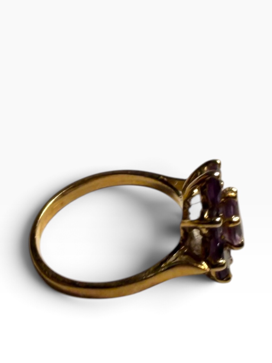 Yellow Gold Daisy Ring With Amethyst-photo-4