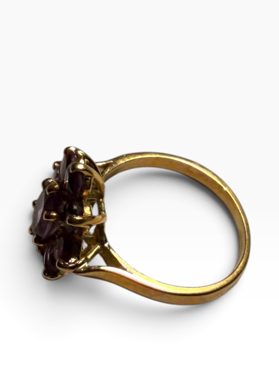 Yellow Gold Daisy Ring With Amethyst-photo-6