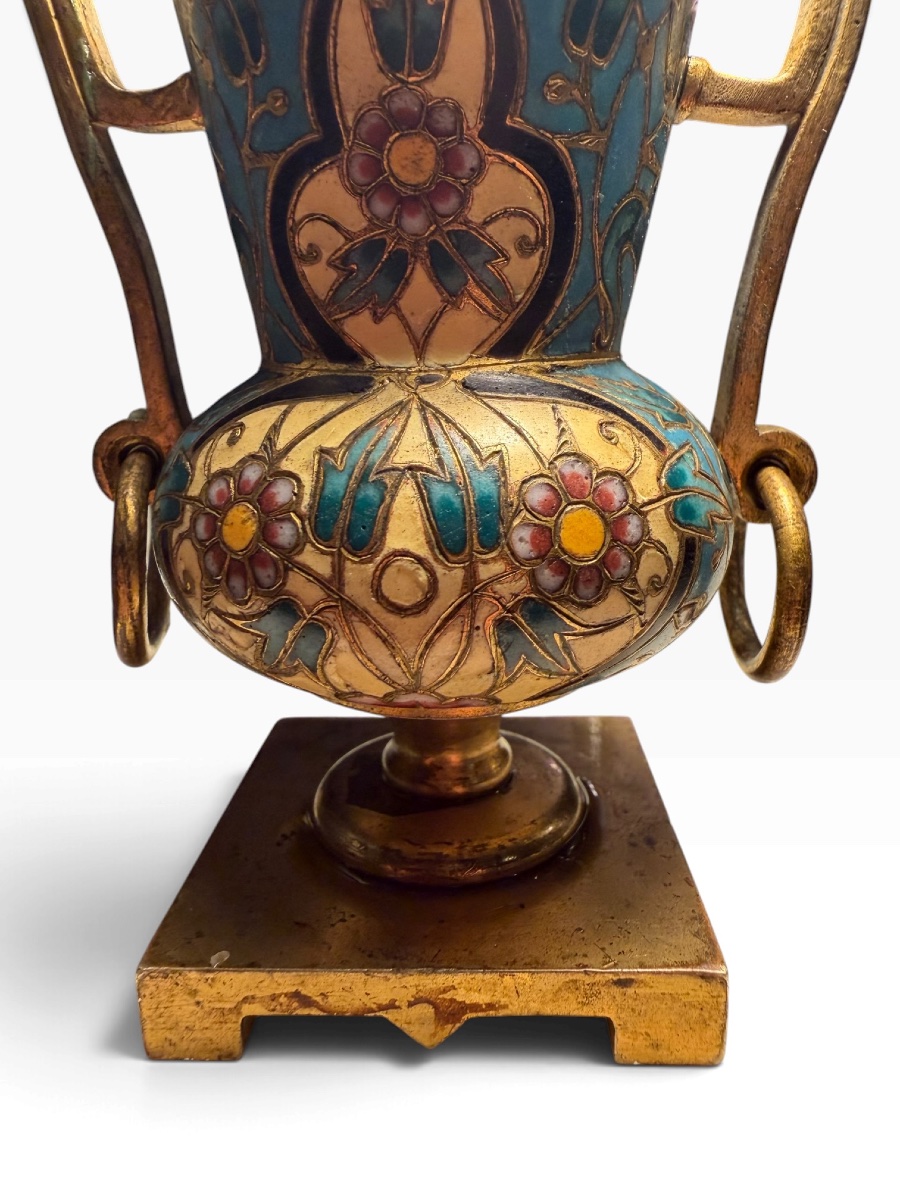 19th-century Barbedienne Vase With Scalloped Enamel Work-photo-1