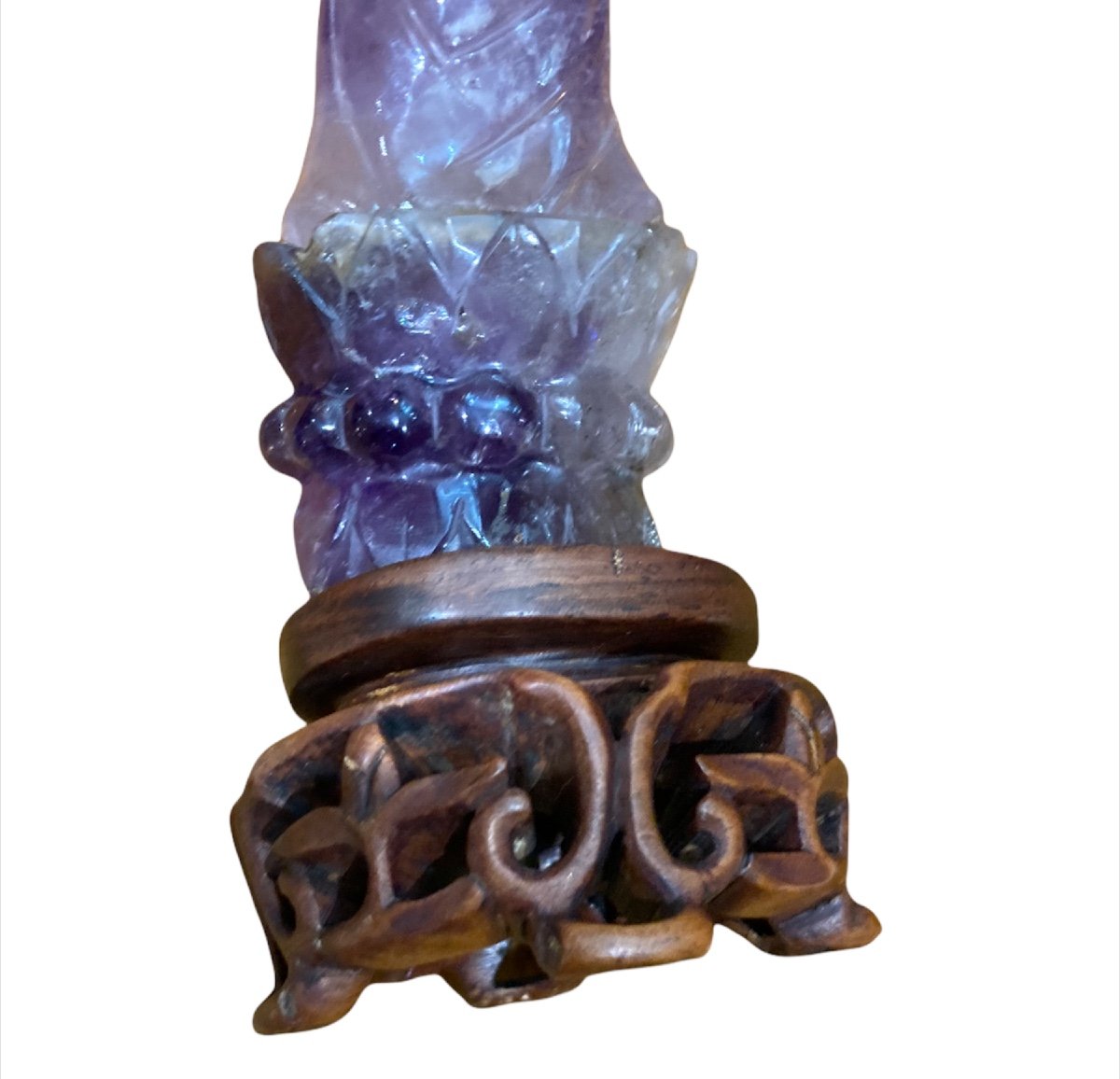 Chinese Statuette In Amethyst -photo-1