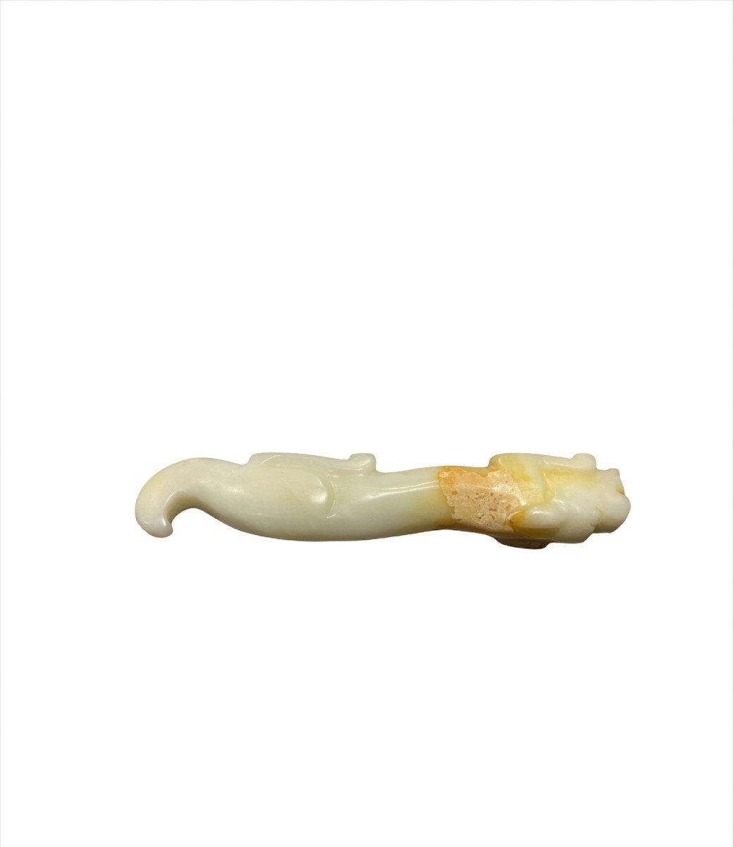 Chinese Fibula In White Nephrite Jade Representing A Dragon-photo-2