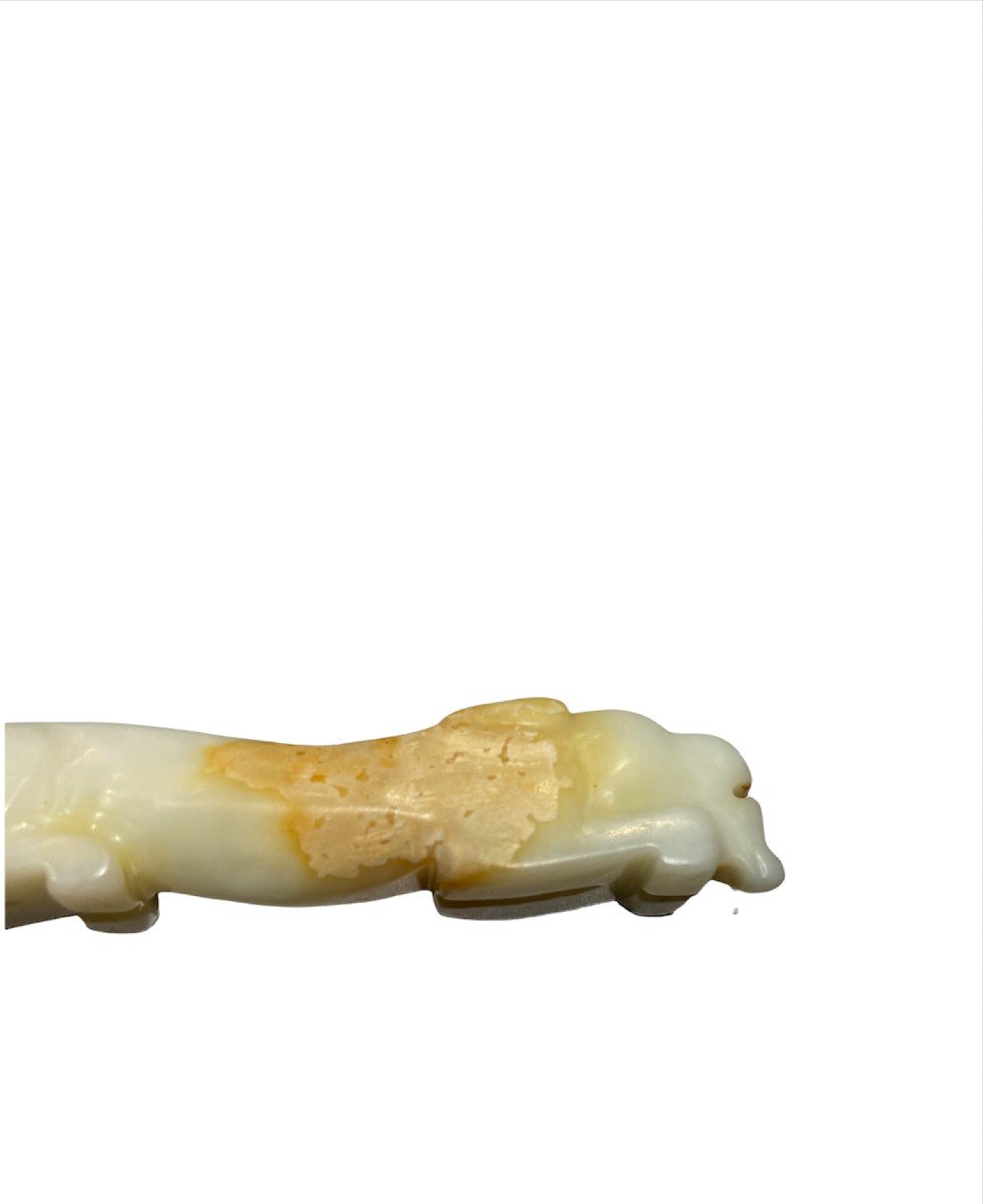 Chinese Fibula In White Nephrite Jade Representing A Dragon-photo-3