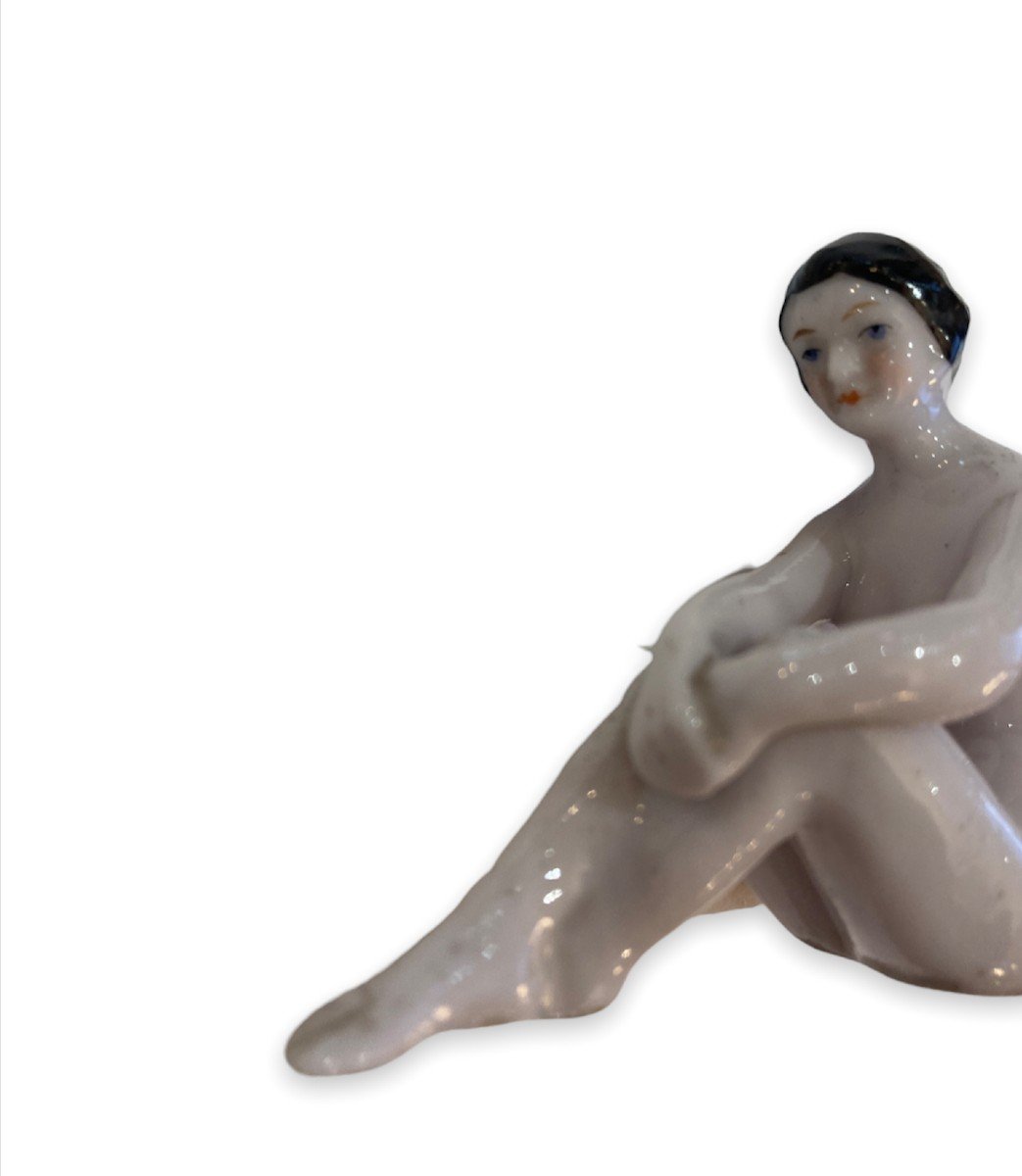 Femme Nue Assise, Sujet En Porcelaine Allemande Circa 1900-photo-3