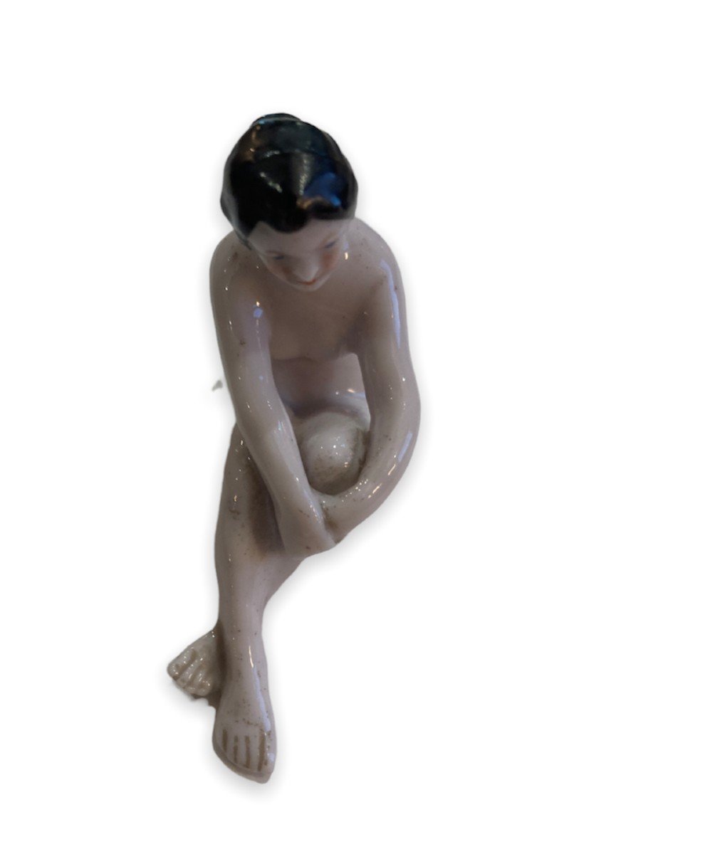 Femme Nue Assise, Sujet En Porcelaine Allemande Circa 1900-photo-4