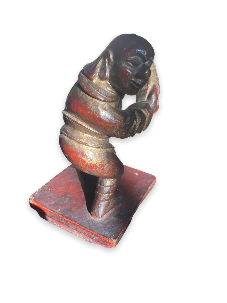 Chinese Subject In Red And Golden Wood-photo-2