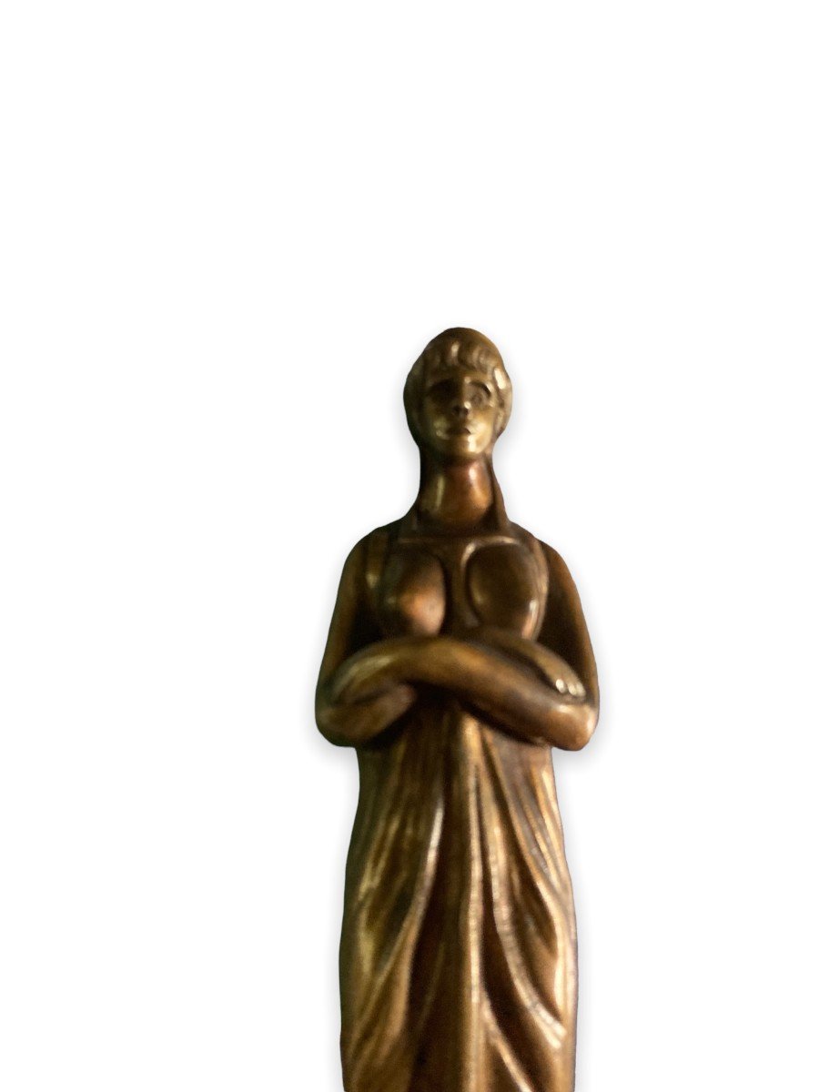 Erotica Bronze Femme Callipyge Vêtue à l'Antique-photo-3