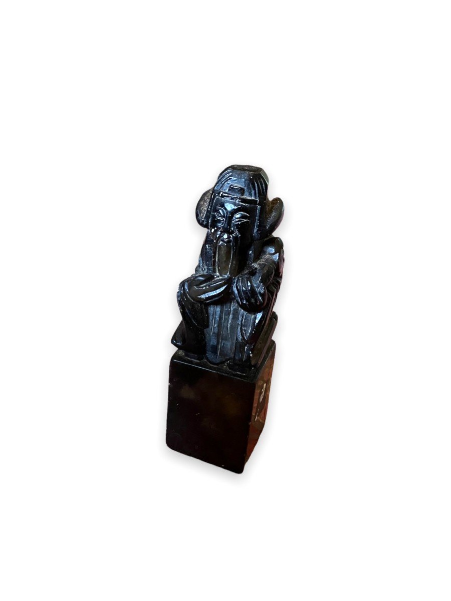 Chinese Stamp In Black Stone Representing A Dignitary-photo-2