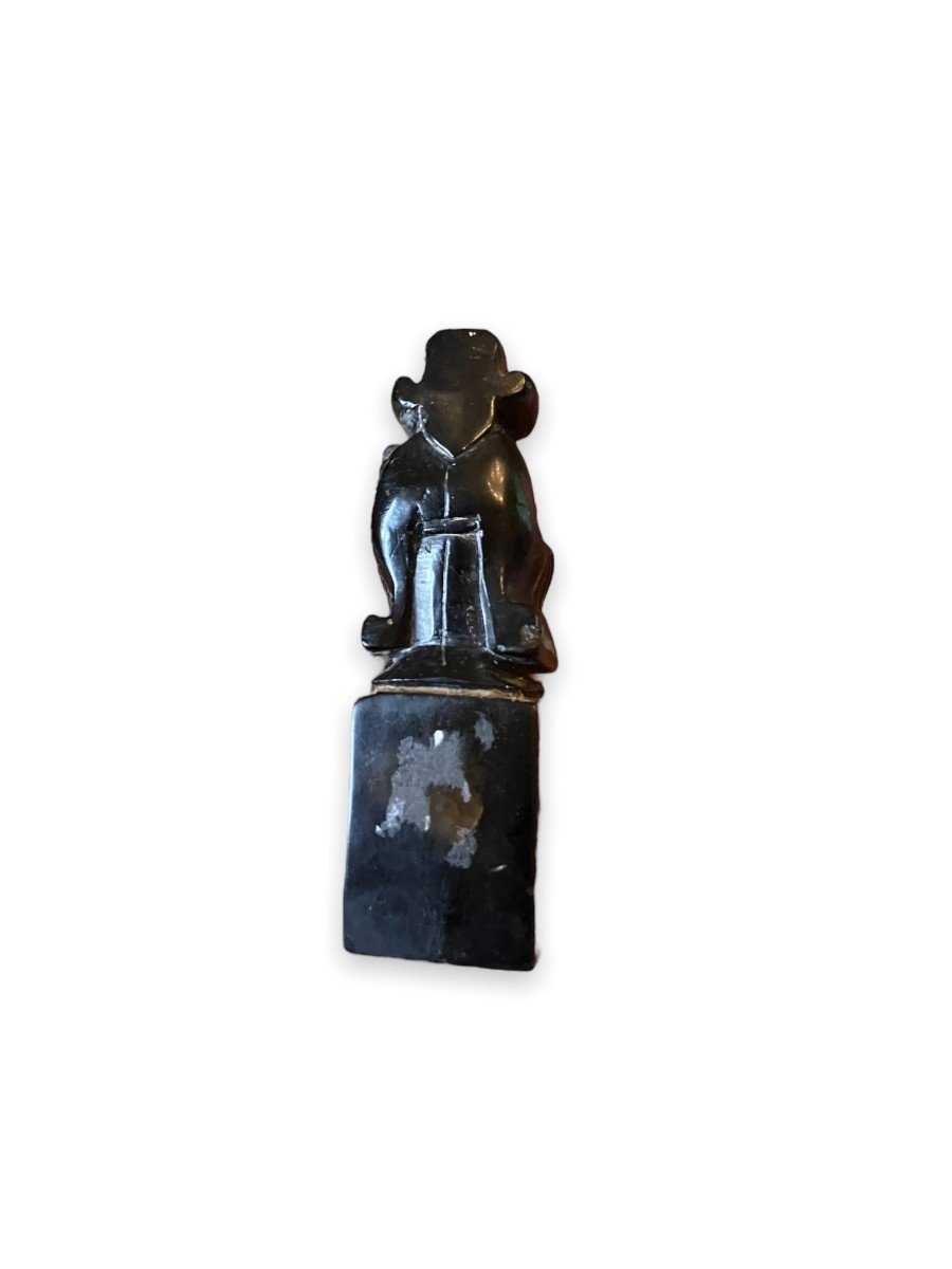 Chinese Stamp In Black Stone Representing A Dignitary-photo-8