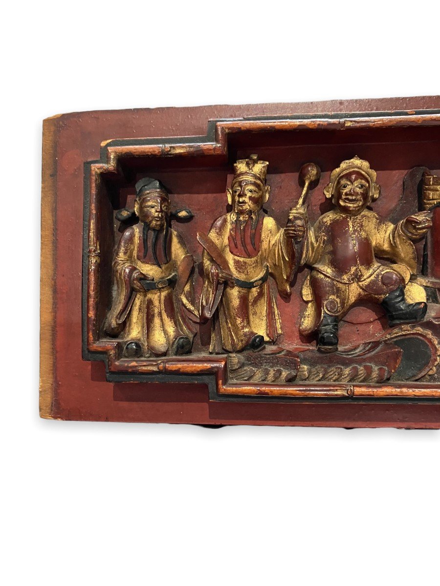 Chinese Bas Relief In Red And Golden Wood-photo-2