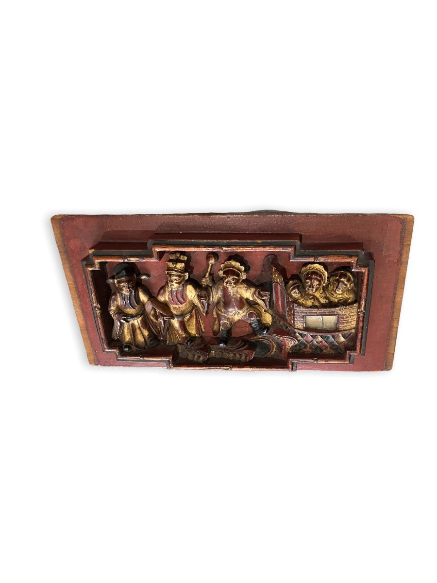 Chinese Bas Relief In Red And Golden Wood-photo-4