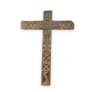 Croix De Procession En Bois Sculpté