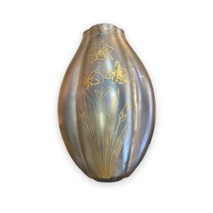 Vase Art Nouveau En Verre Opalescent Irisé Décor De Fleurs