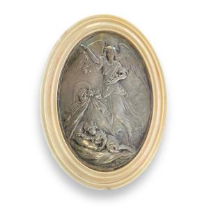 Important Bas Relief In Sterling Silver Blessing Angel