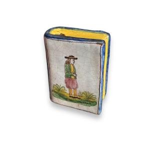 Secouette Snuff Box In Earthenware From Quimper Nineteenth