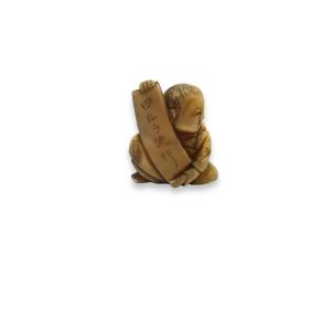 Netsuke 19th Century Character With Banner