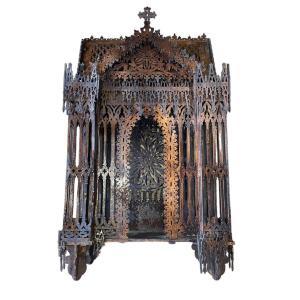 Important autel néogothique attribué à la Forêt Noire