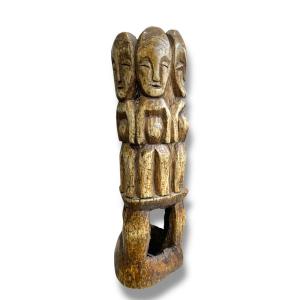 Statuette en os sculpté  Bwami Lega
