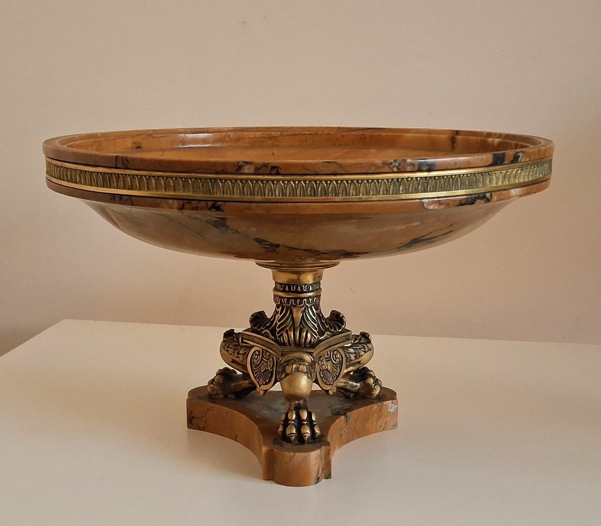 Round Cup Or Display Stand-photo-3