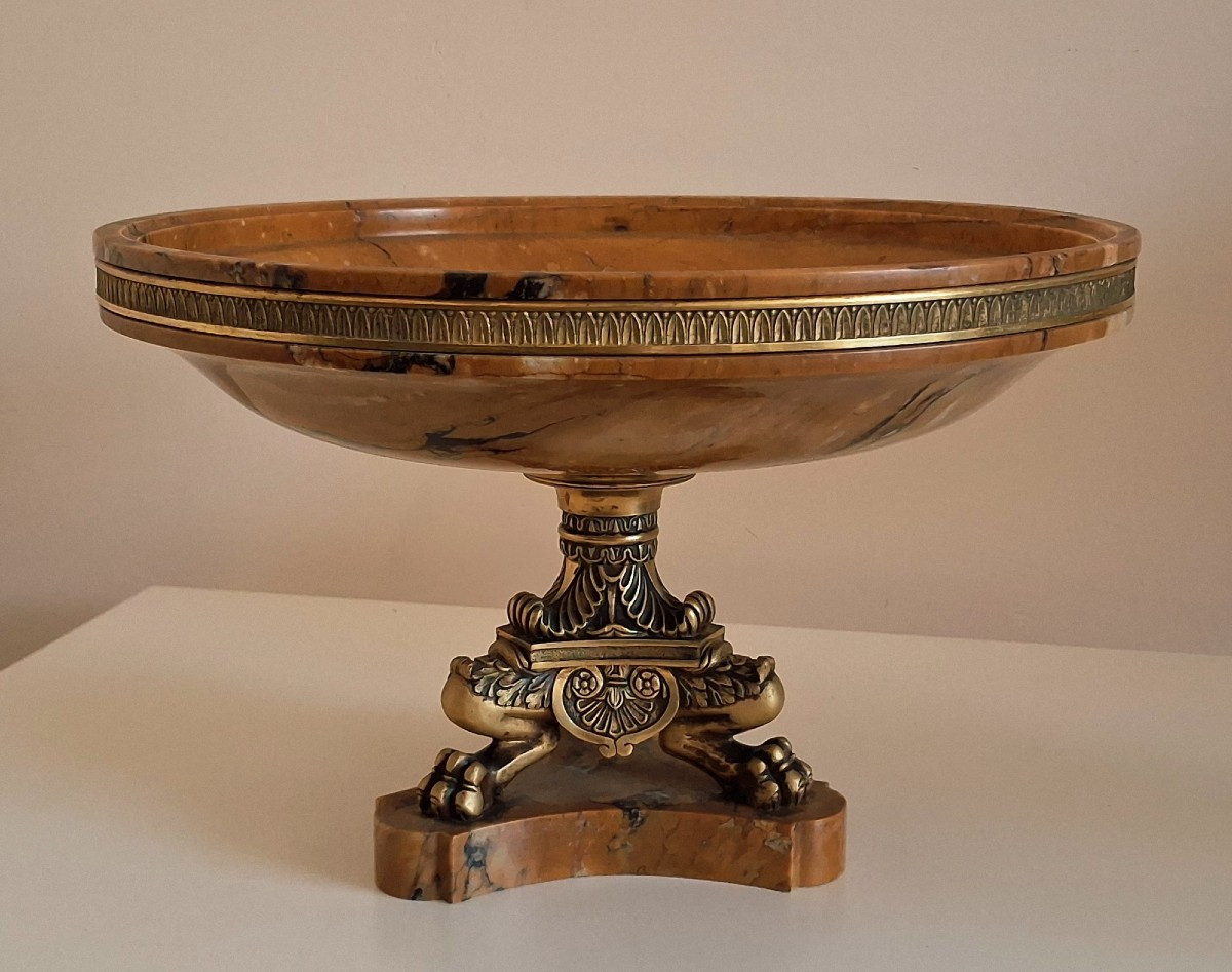 Round Cup Or Display Stand
