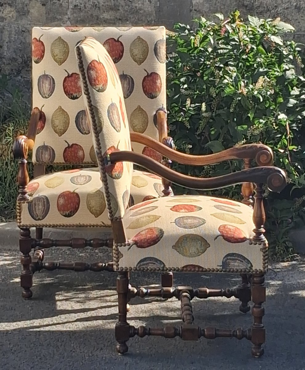 Paire de fauteuils Louis XIV-photo-4