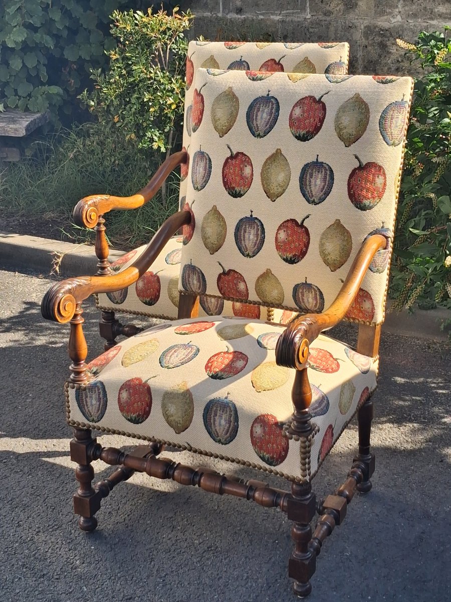 Paire de fauteuils Louis XIV-photo-2