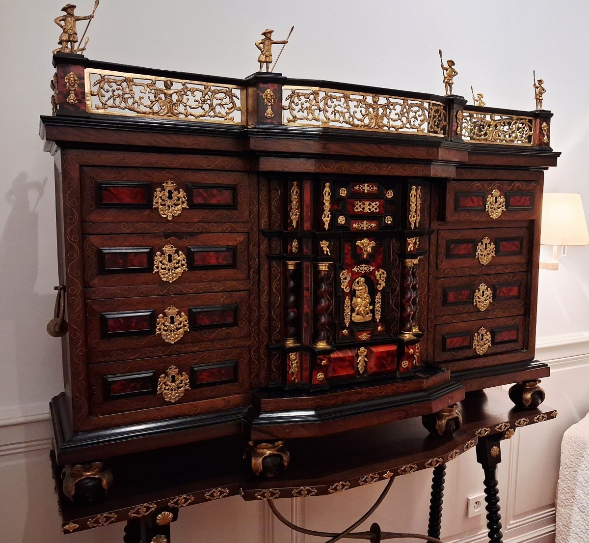 Cabinet hispano-flamand-photo-3