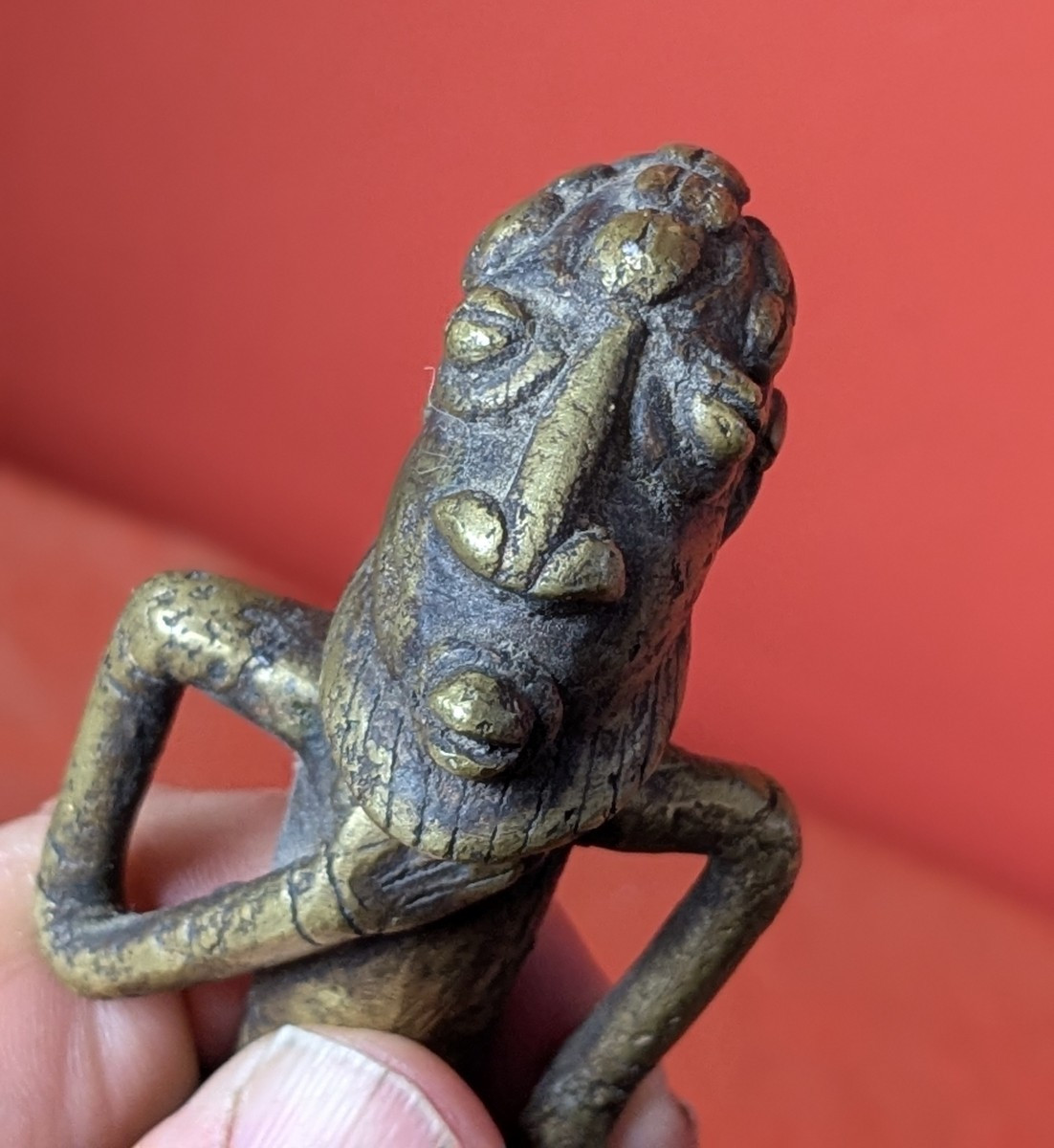 Petite figurine Dogon, laiton première moitié XXe-photo-4