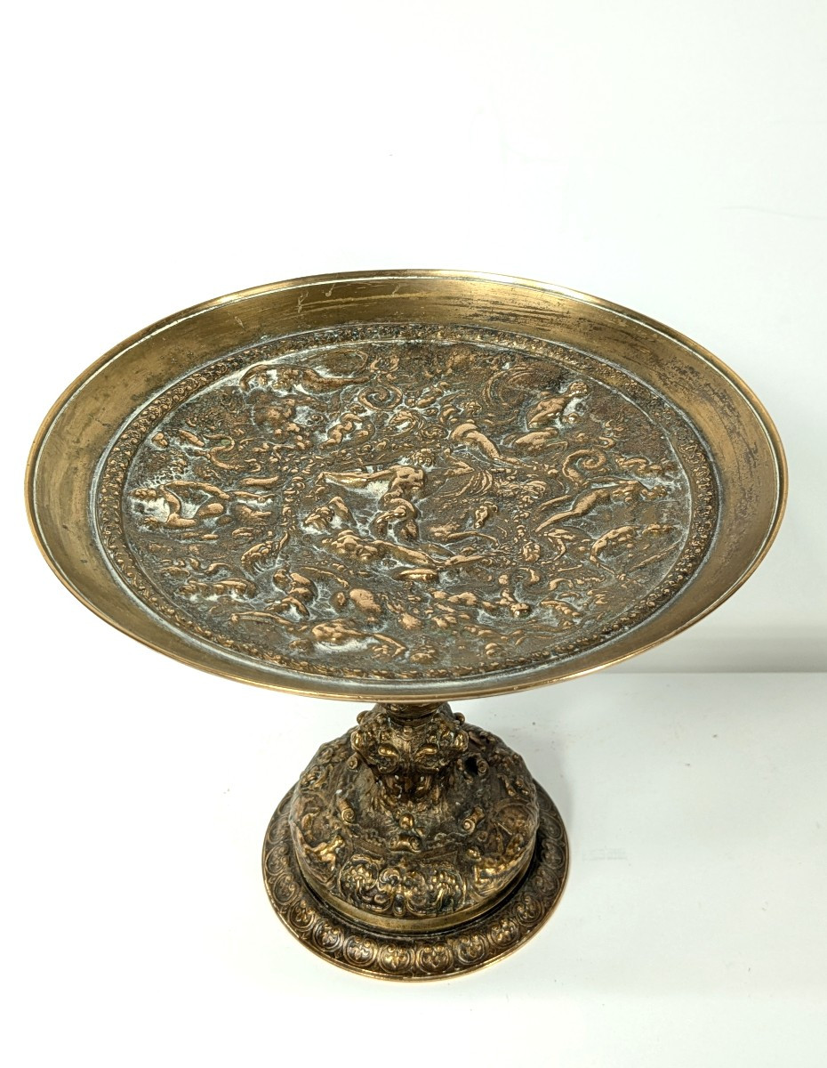 Footed Cup, Renaissance Decor, Bronze Circa 1860-photo-2