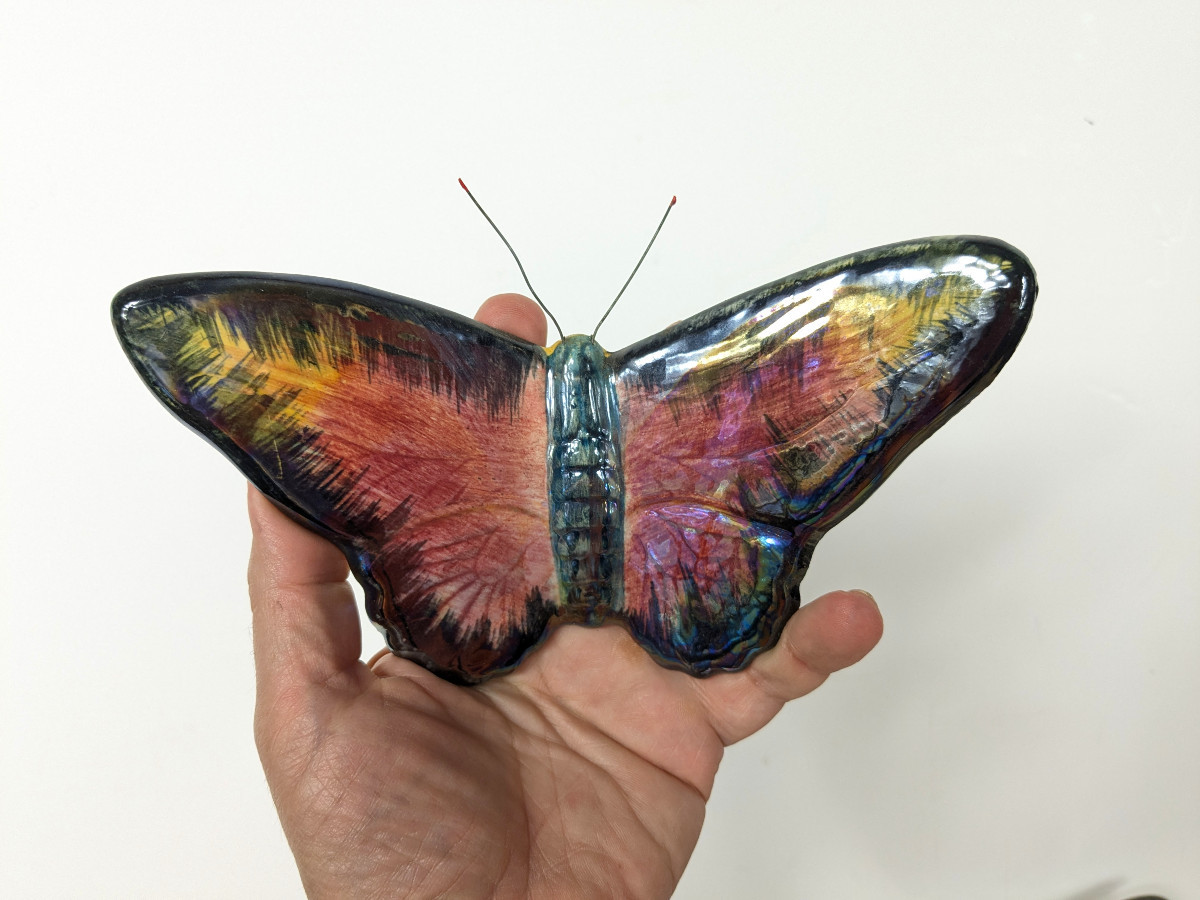 Un ensemble de sept papillons en céramique vernissée - circa 1950-60 - Vallauris ?-photo-3