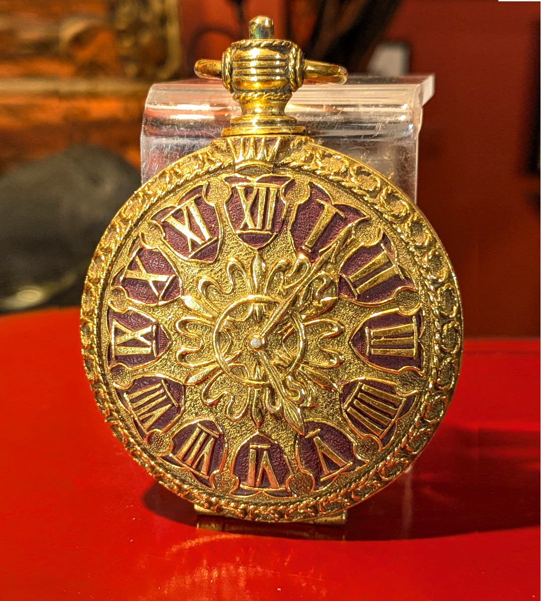 Trompe l'Oeil Powder Compact - Vintage 1950 - In The Shape Of A Pocket Watch