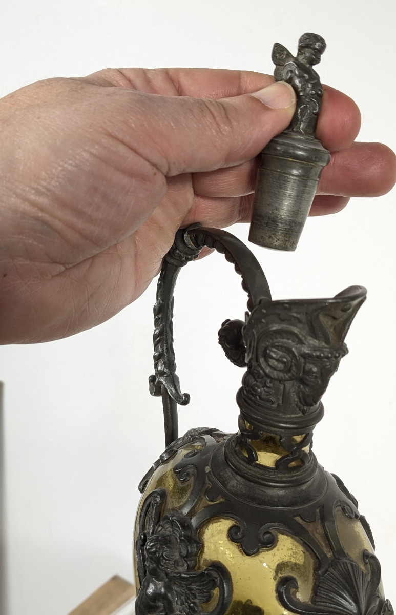 Petite aiguière néo Renaissance - étain - verre soufflé - XIXe siècle.-photo-6