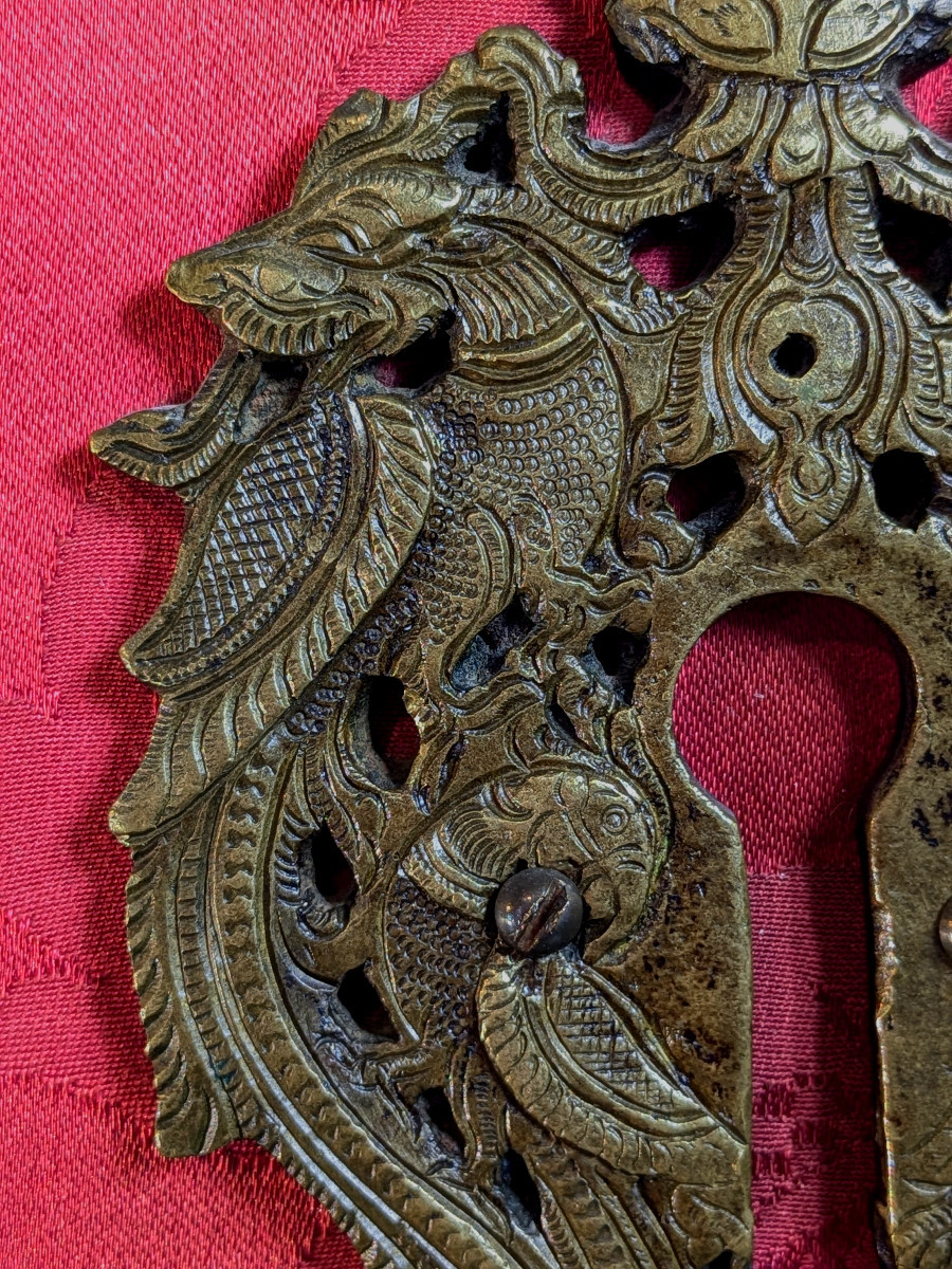 Serrure &agrave; d&eacute;cor de  chim&eacute;res et perroquets - bronze Inde Rajasthan XVIIIe - n&deg;1-photo-3