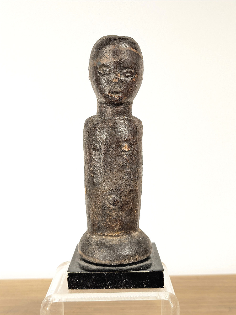Small Tshokwe Charm - Angola, Early 20th Century
