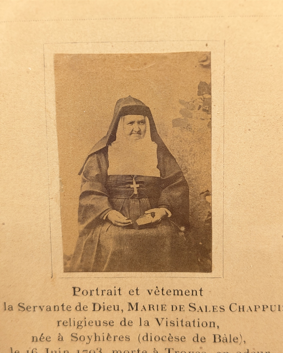 Relique de la tunique de Marie de Sales Chappuis - fin XIXe-photo-2
