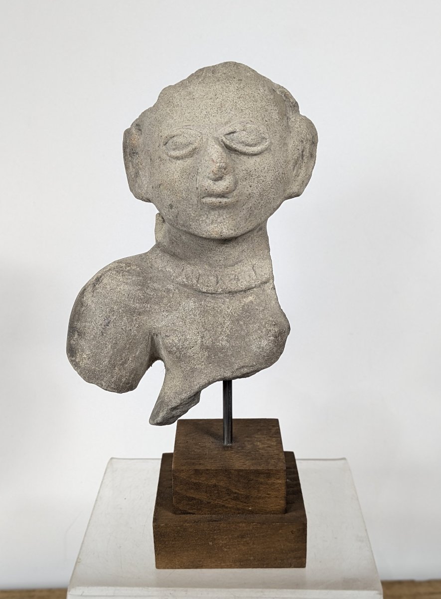Terracotta Figure From The Colima Culture Of Colombia - 3rd Century Bc - 3rd Century Ad