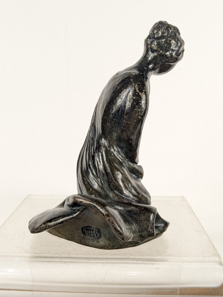 Une lavandière - petit bronze 1970-80-photo-1