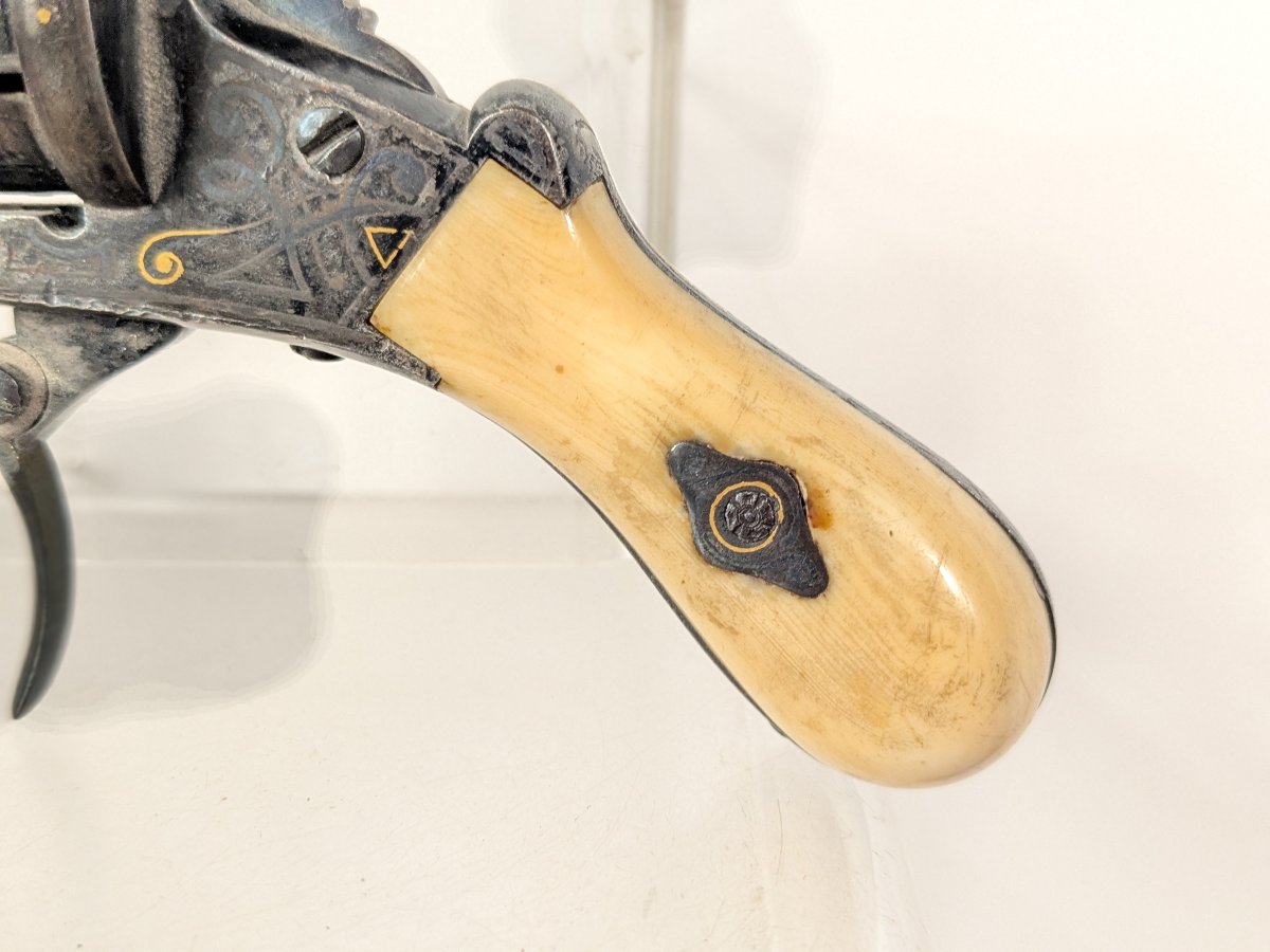 Small Lady's Pistol Circa 1870 - Gold Inlays-photo-3