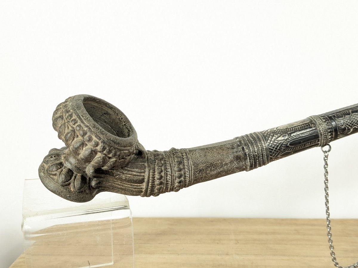 Grande pipe birmane en argent repoussé et ciselé – Birmanie, XIXe siècle-photo-3
