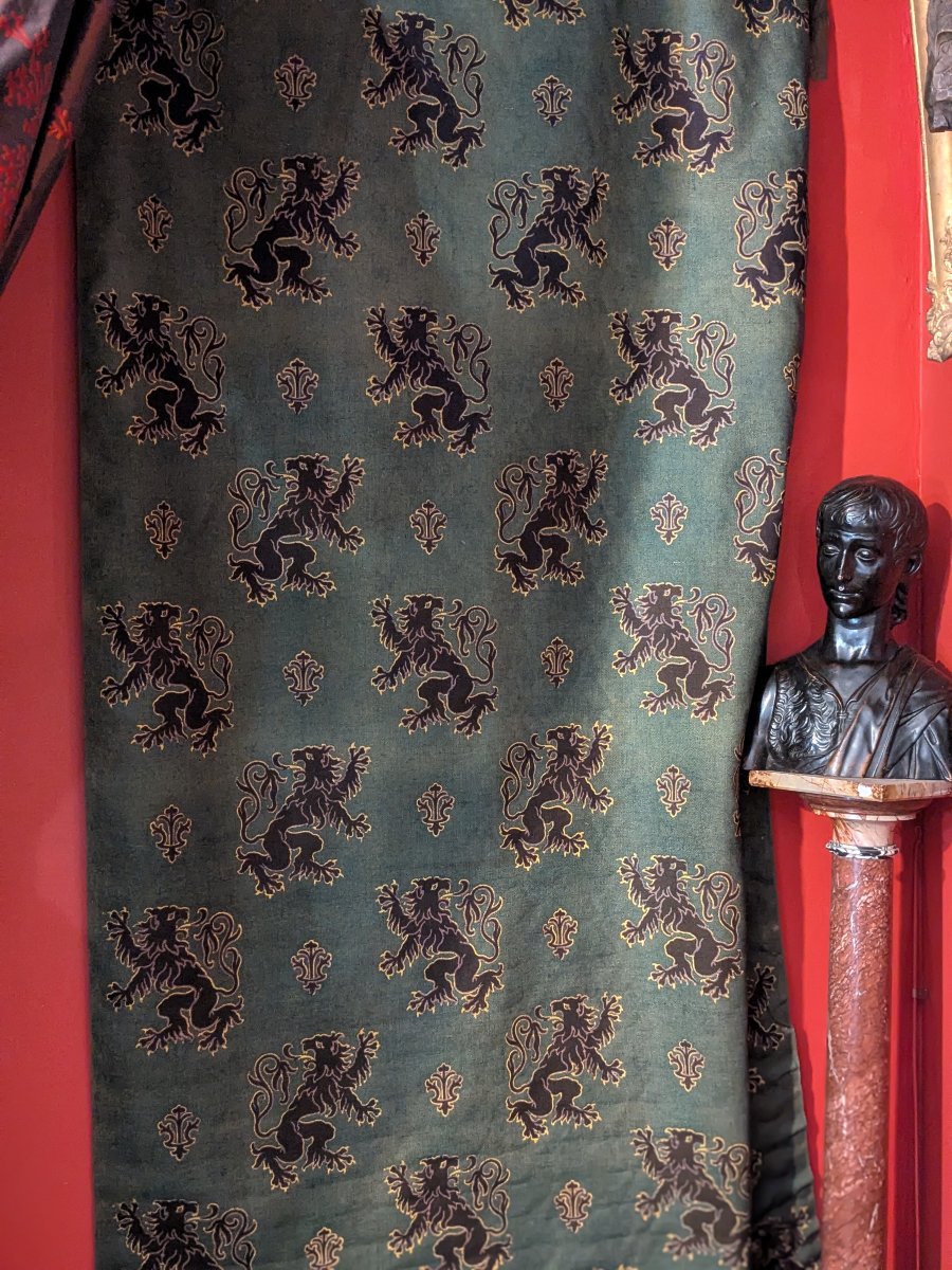 Tenture à décor néo-gothique - lions héraldiques - circa 1880-photo-2