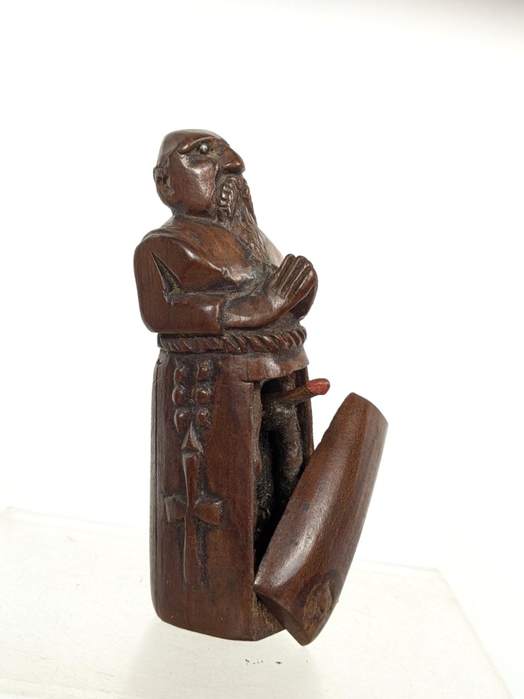 A Naughty Monk – Erotic Snuffbox, Circa 1900-photo-2