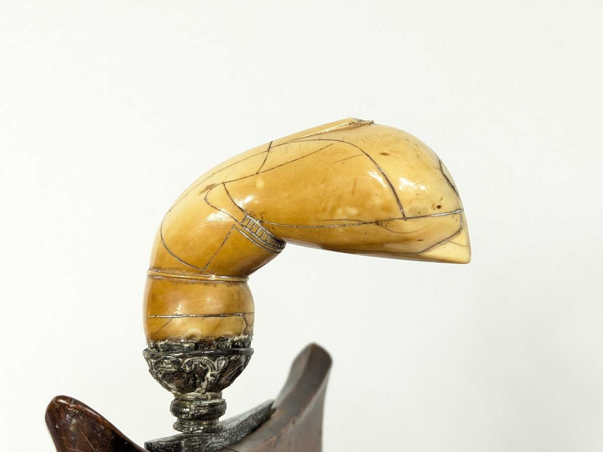 Keris With A Straight Blade And Carved Hilt, Indonesia, 19th Century-photo-1