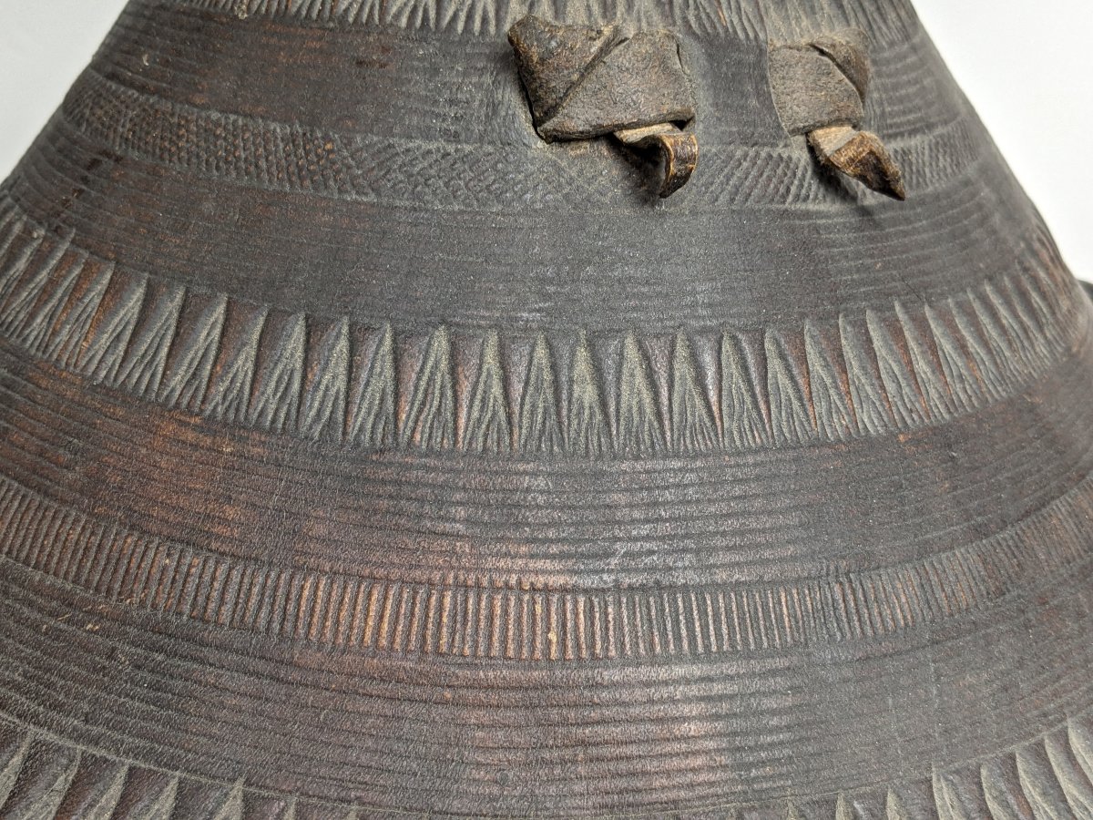 Ethiopian Leather Shield With Chevron Decoration, First Half Of The 20th Century-photo-6