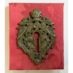 Lock Decorated With Chimeras And Parrots - Bronze, India, Rajasthan, 18th Century - No. 1