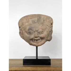 Tête souriante - terre cuite, Veracruz, Mexique VIIe–Xe